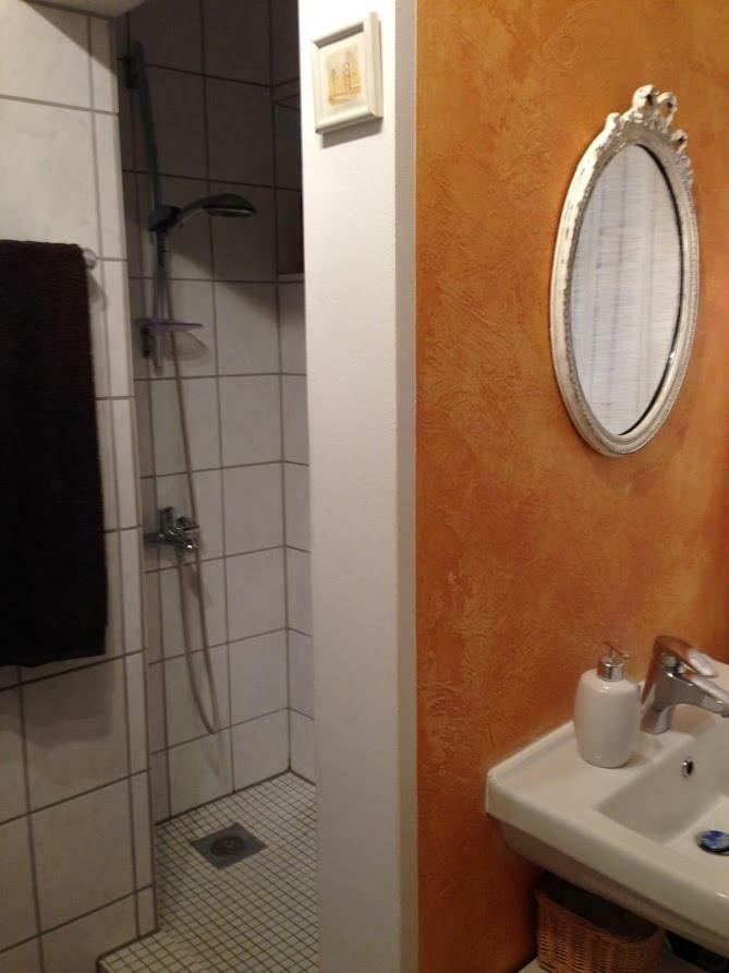 Apartamento Mit Garten In Koeln