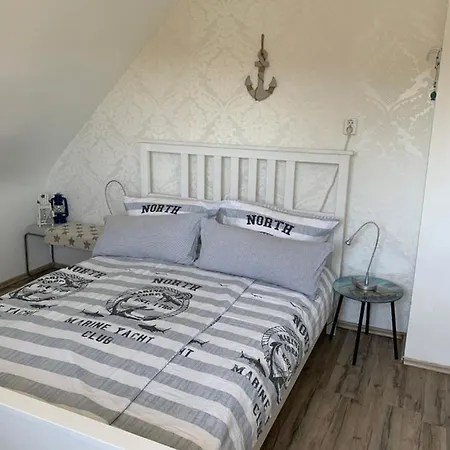 Ferienwohnung Mit Garten In Koeln Colonia Exterior foto